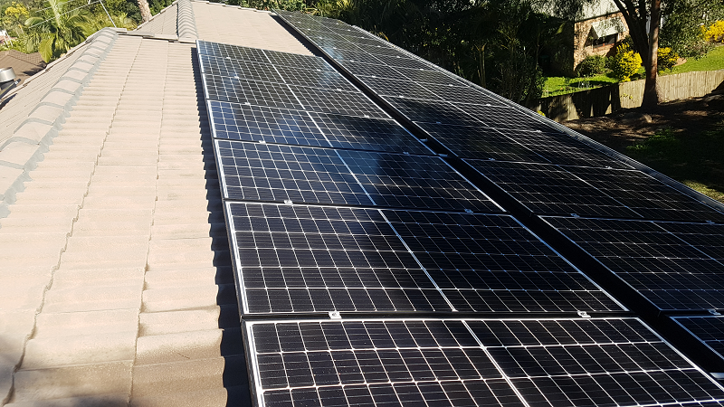 shaded-solar-panels-rooftop